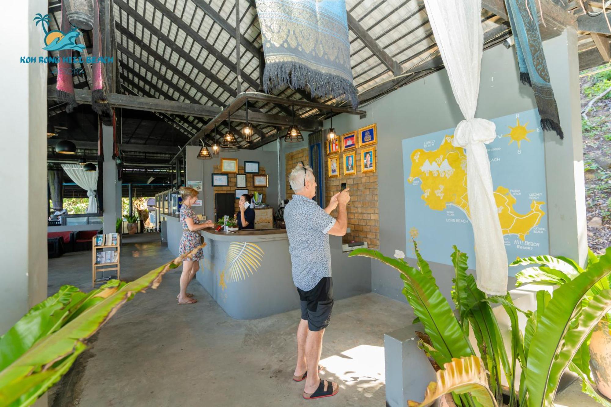 Koh Rong Hill Beach Resort Derm Tkov Village Exteriör bild