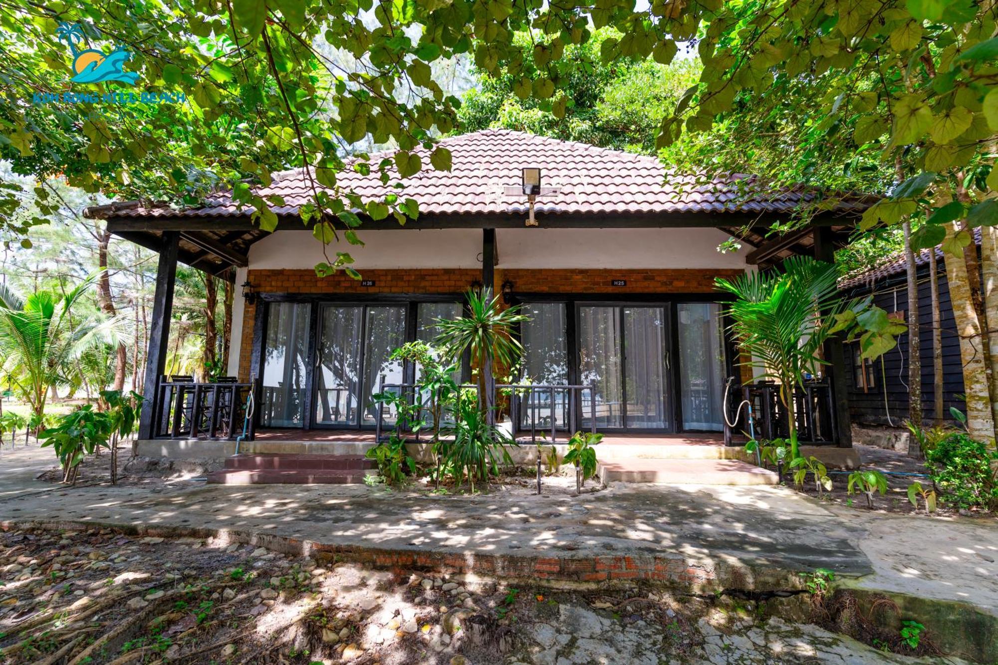Koh Rong Hill Beach Resort Derm Tkov Village Exteriör bild