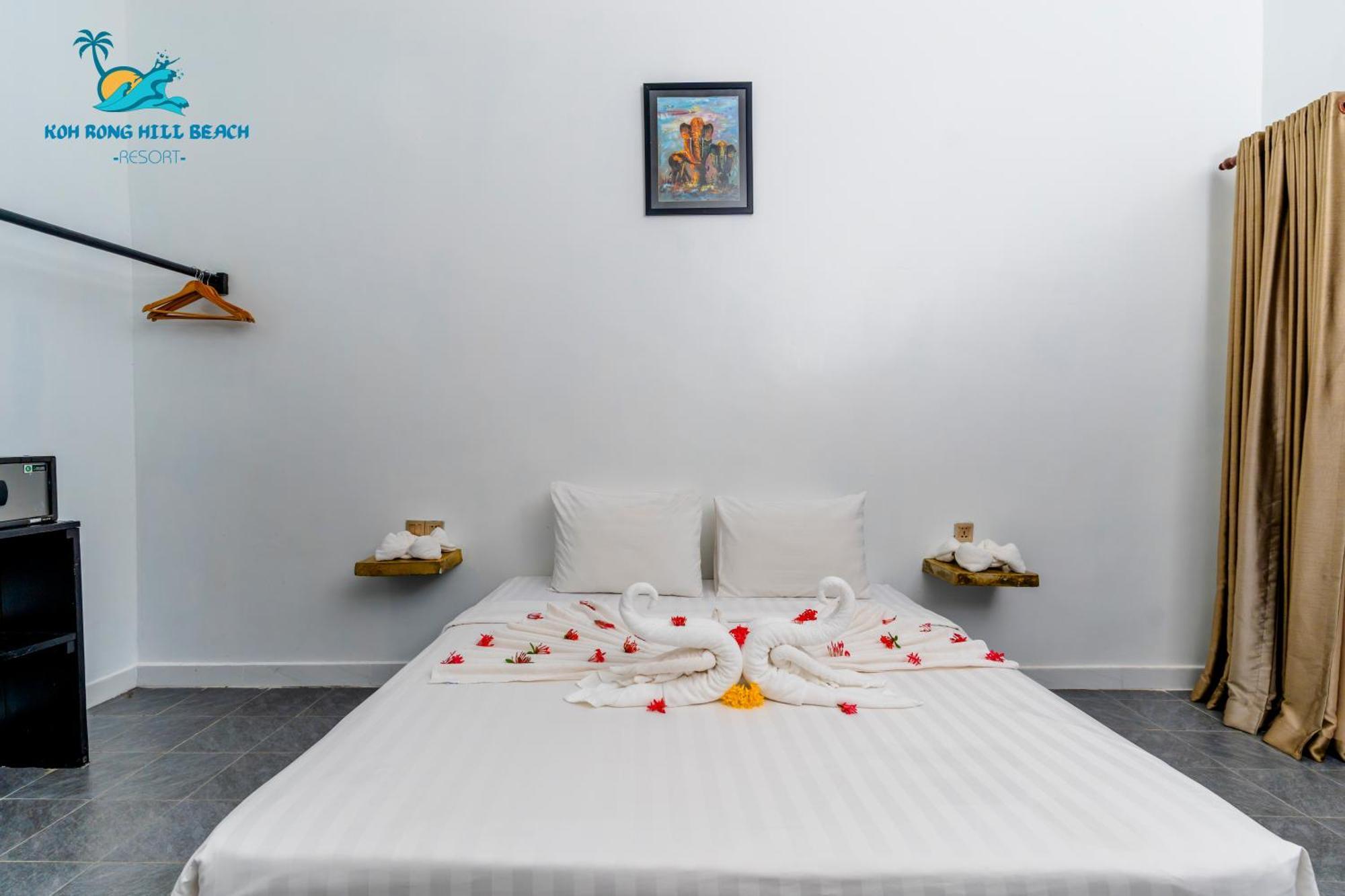 Koh Rong Hill Beach Resort Derm Tkov Village Exteriör bild